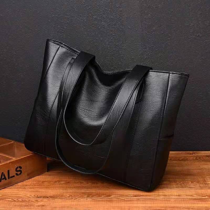 Authentic - Elegant Shoulder Bag