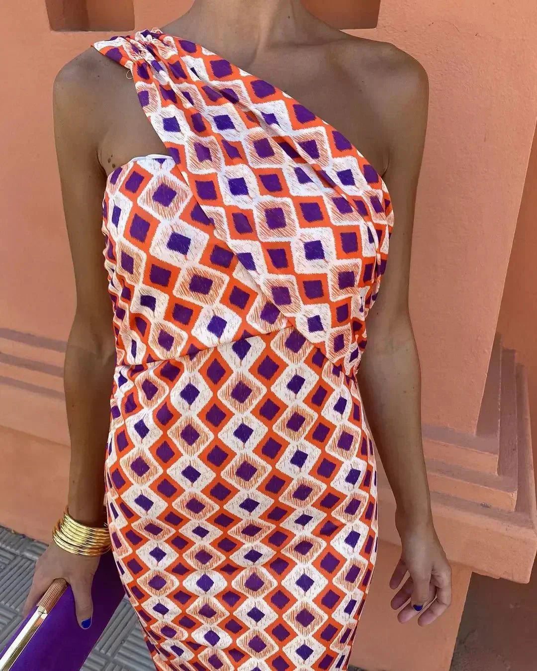 Irmgardi | Elegant dress with one shoulder